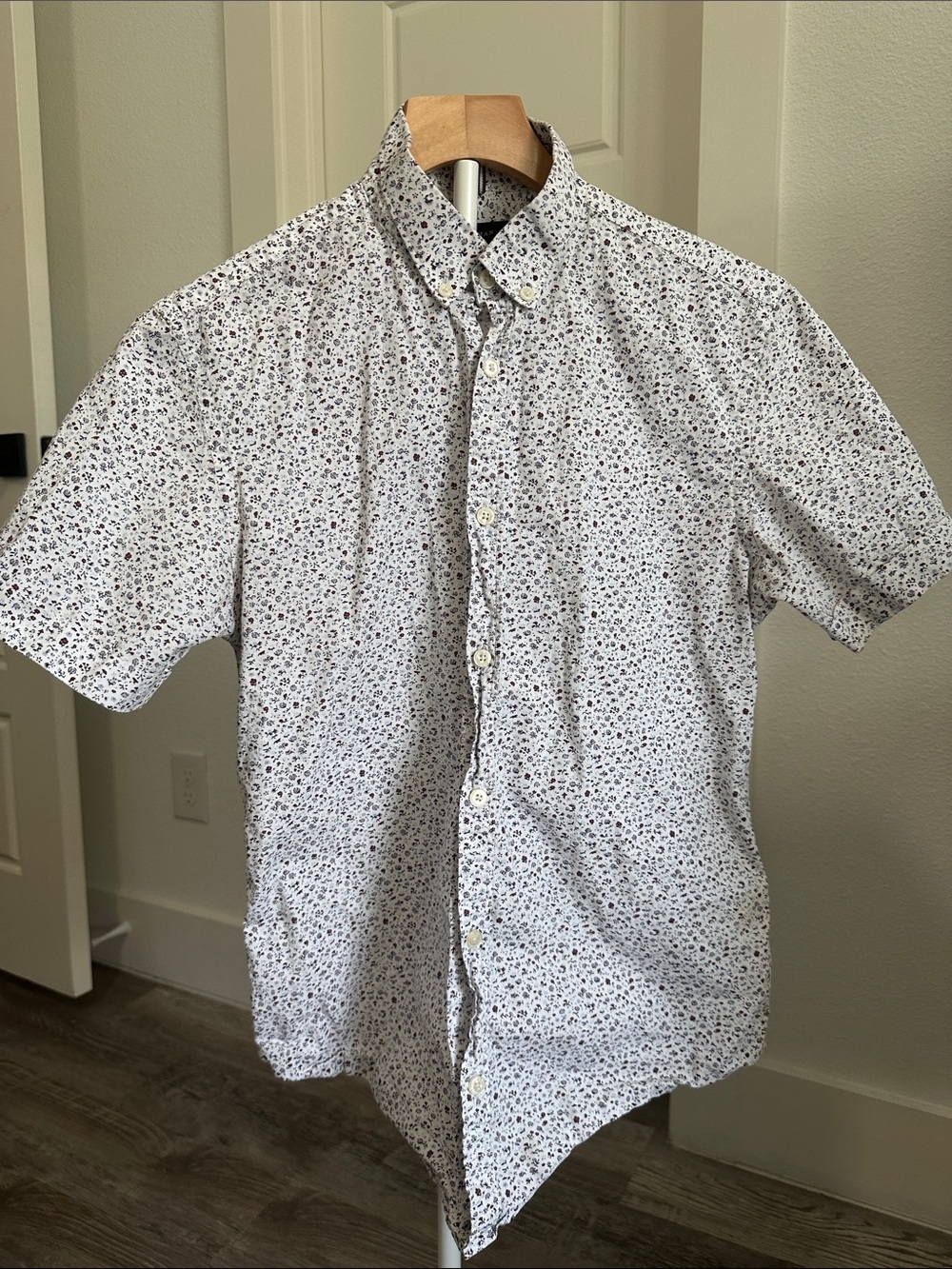 Zara Man Slim Fit Cream Shirt with Burgundy & Navy Floral Print